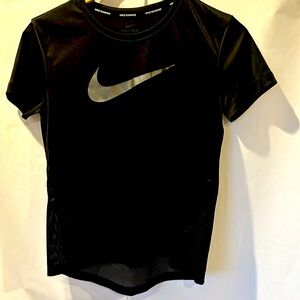 Like New Nike black running t shirt